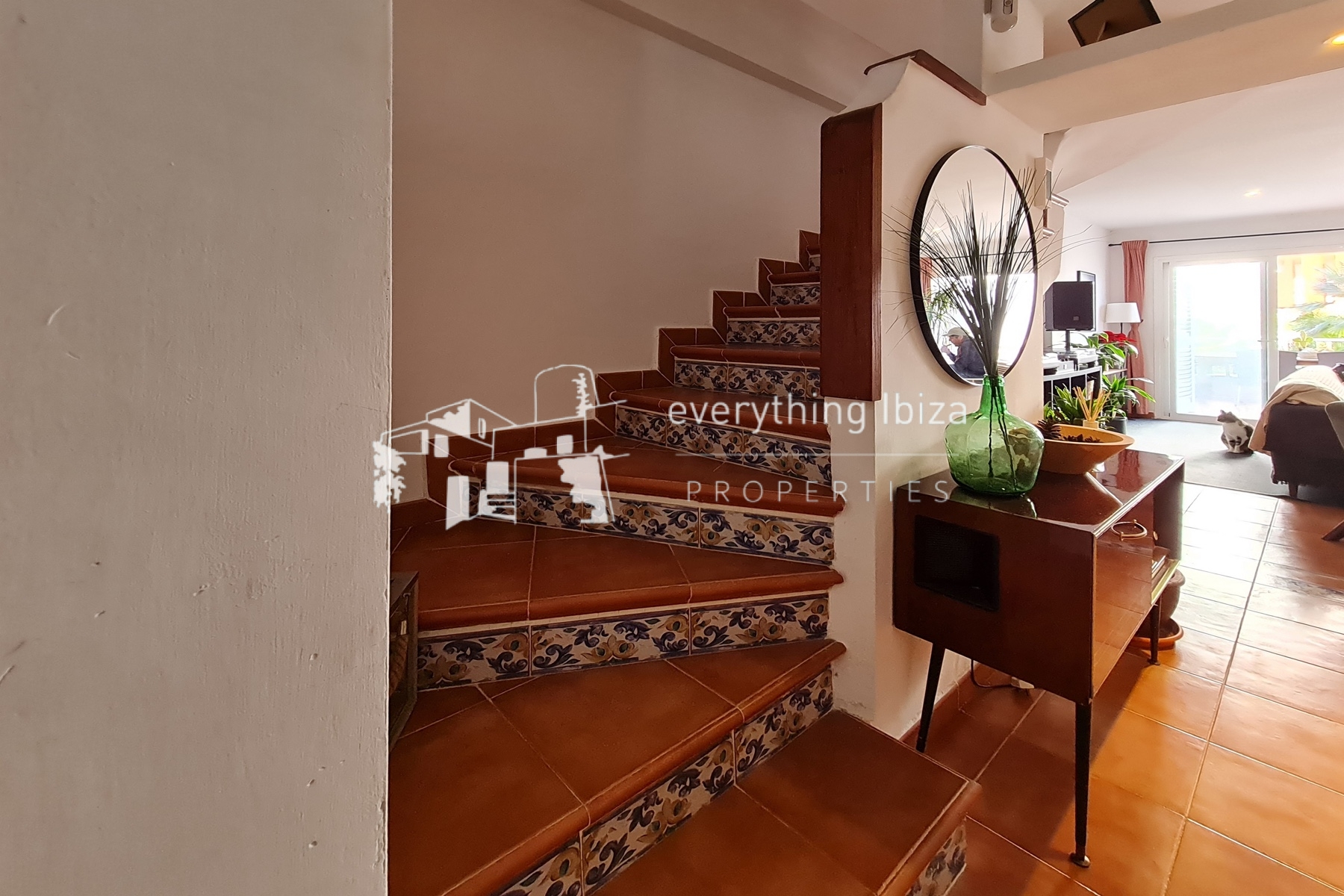 Modern 3 Bed Duplex Apartment Close to Stunning Nearby Beaches and San Carlos Village by everything ibiza Properties - ref. 1882