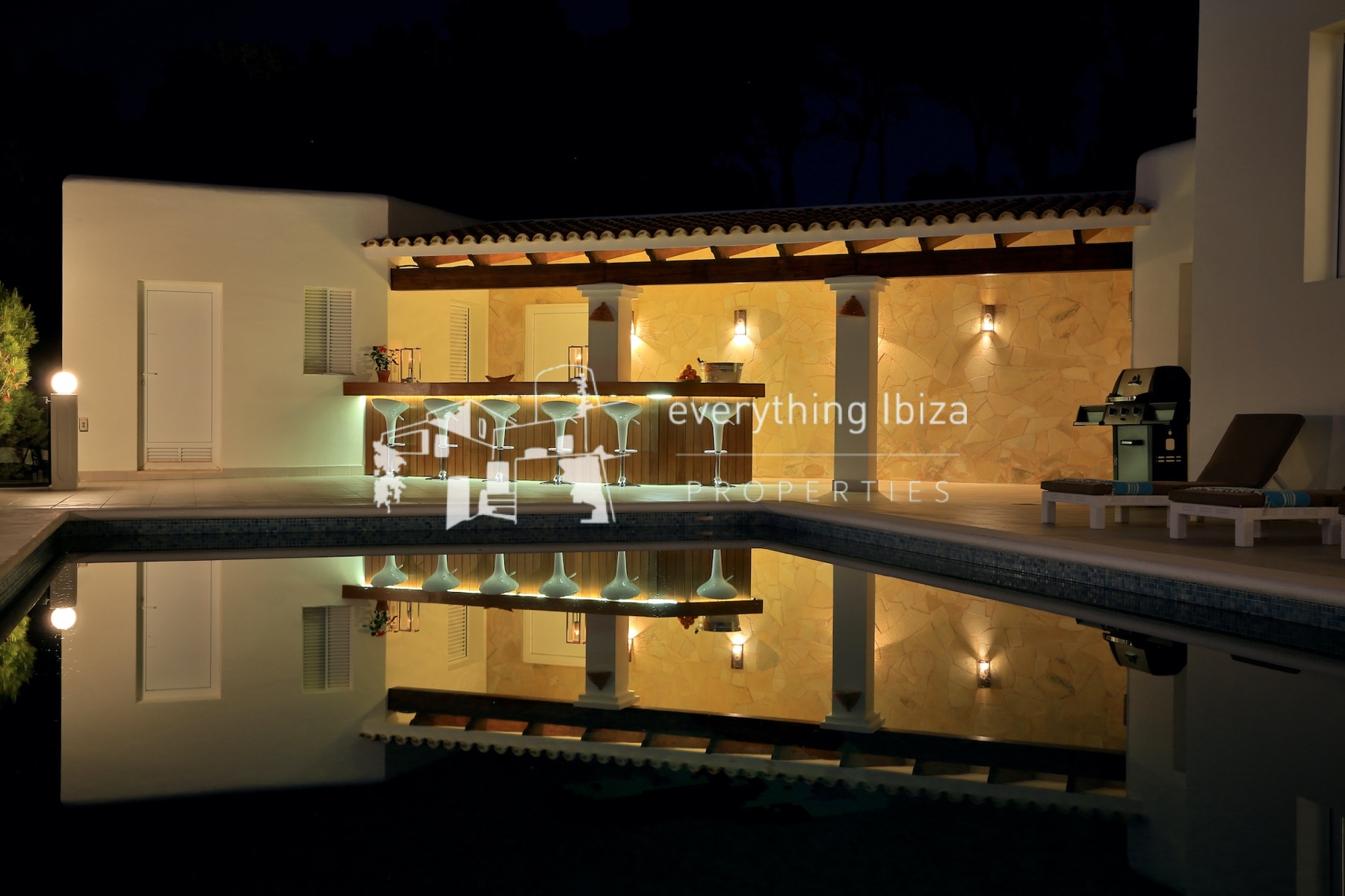 A Magnificent Elevated Villa with Private Pool Offering Stunning Sea and Sunset Views - for sale by everything ibiza Properties - ref. 1883
