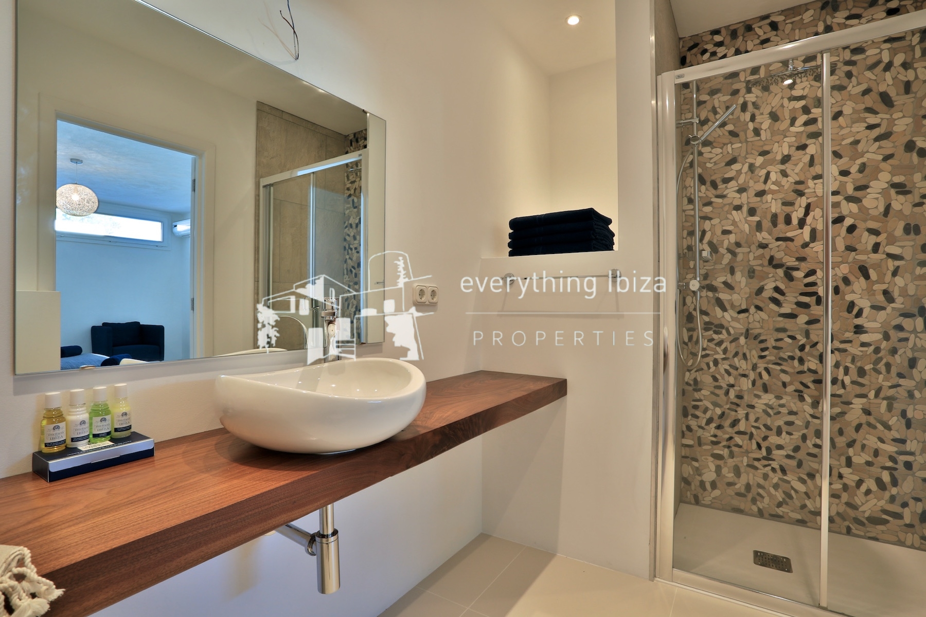 A Magnificent Elevated Villa with Private Pool Offering Stunning Sea and Sunset Views - for sale by everything ibiza Properties - ref. 1883