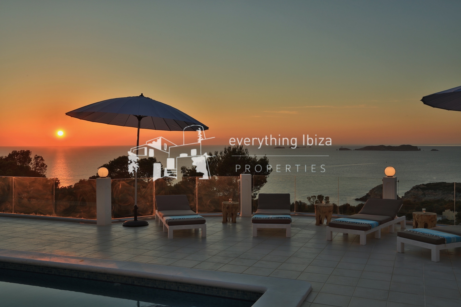 A Magnificent Elevated Villa with Private Pool Offering Stunning Sea and Sunset Views - for sale by everything ibiza Properties - ref. 1883