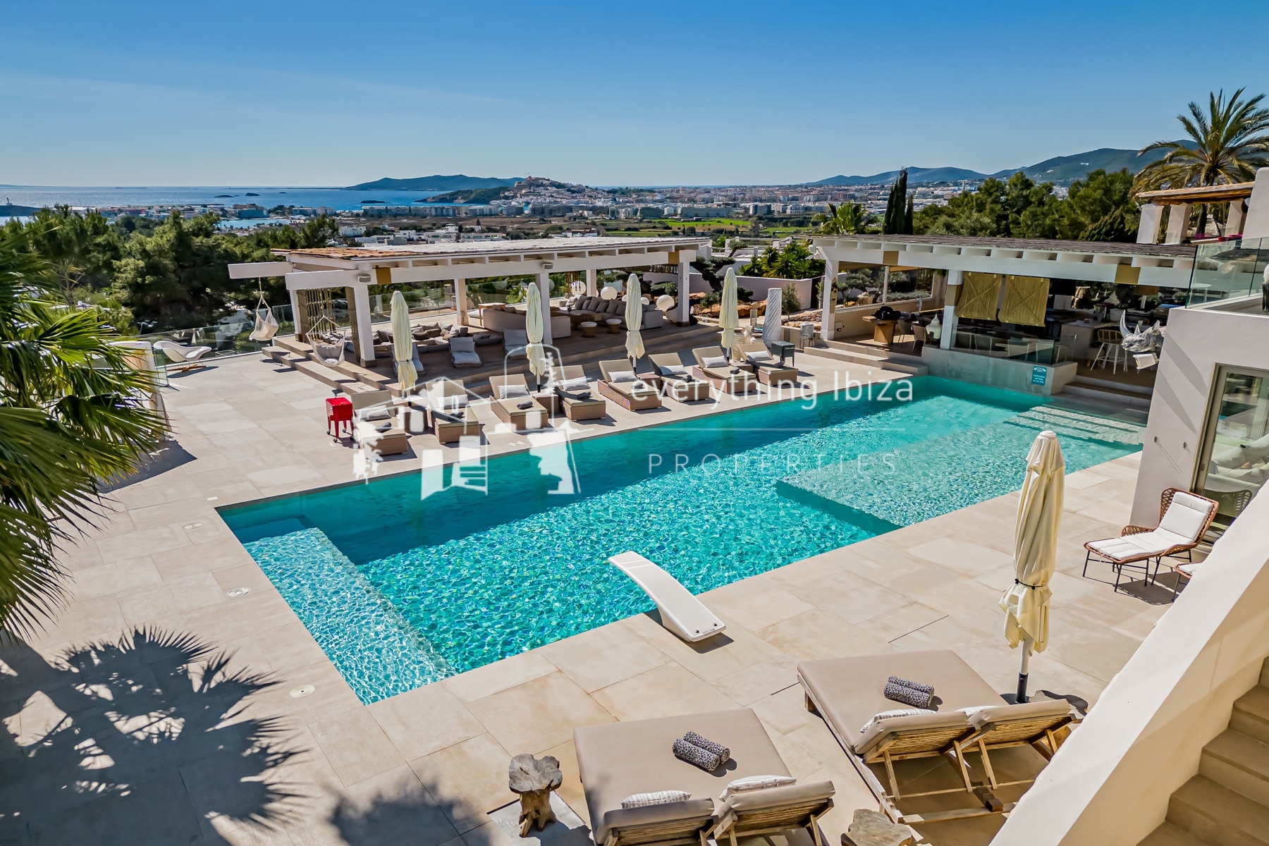 Exceptional Luxury Private Residence with Panoramic Views, Super Sports & Wellness Facilities - for sale by everything ibiza Properties - ref. 1884