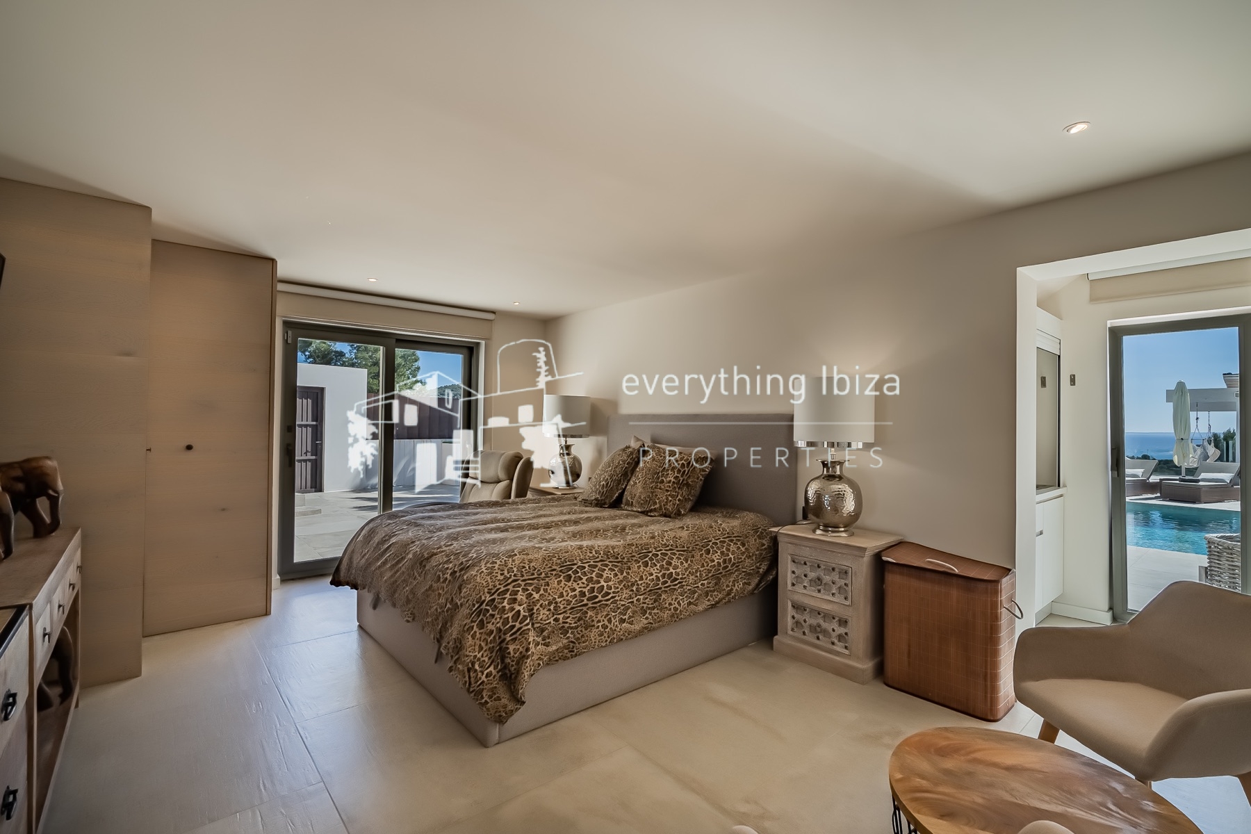 Exceptional Luxury Private Residence with Panoramic Views, Super Sports & Wellness Facilities - for sale by everything ibiza Properties - ref. 1884