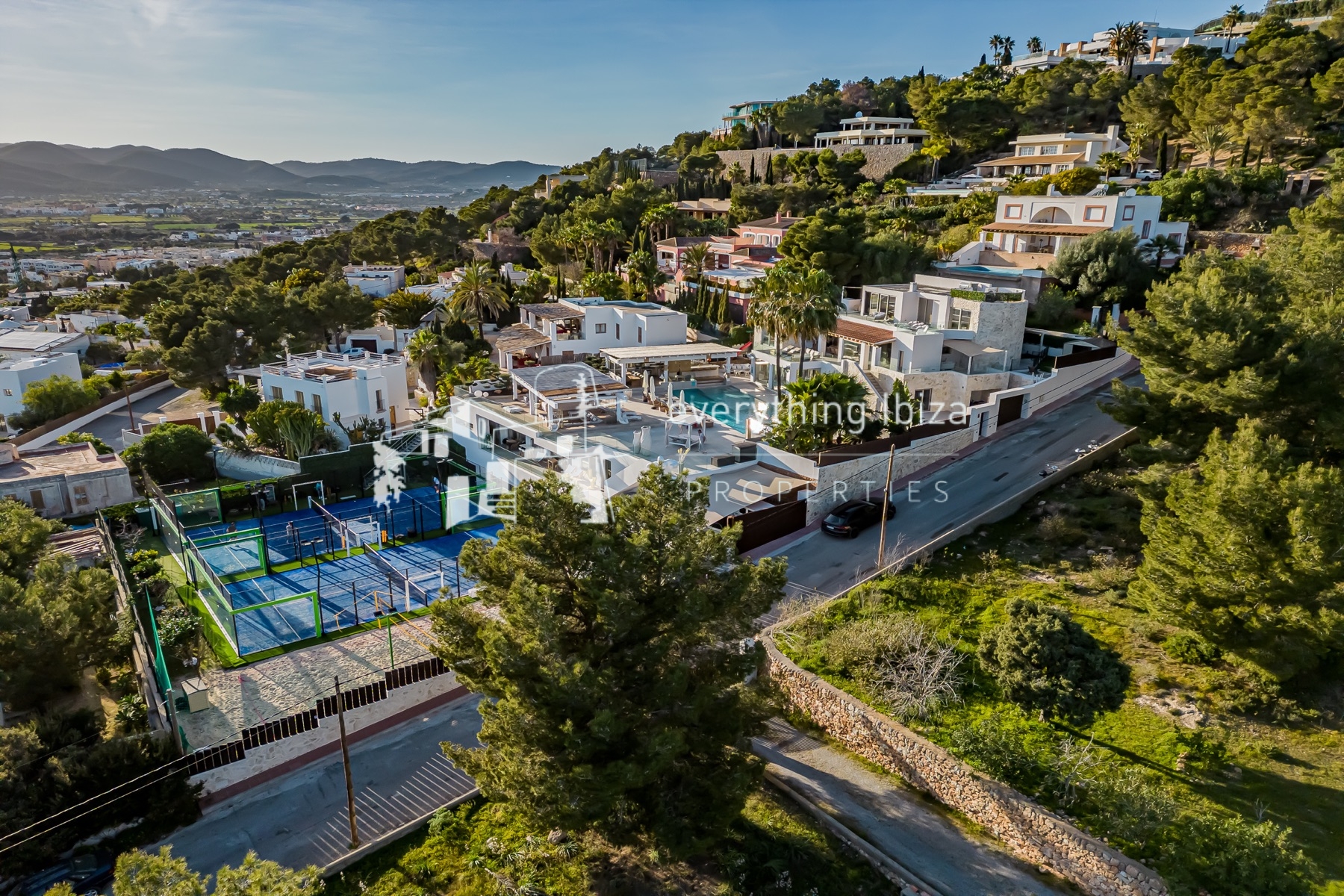 Exceptional Luxury Private Residence with Panoramic Views, Super Sports & Wellness Facilities - for sale by everything ibiza Properties - ref. 1884