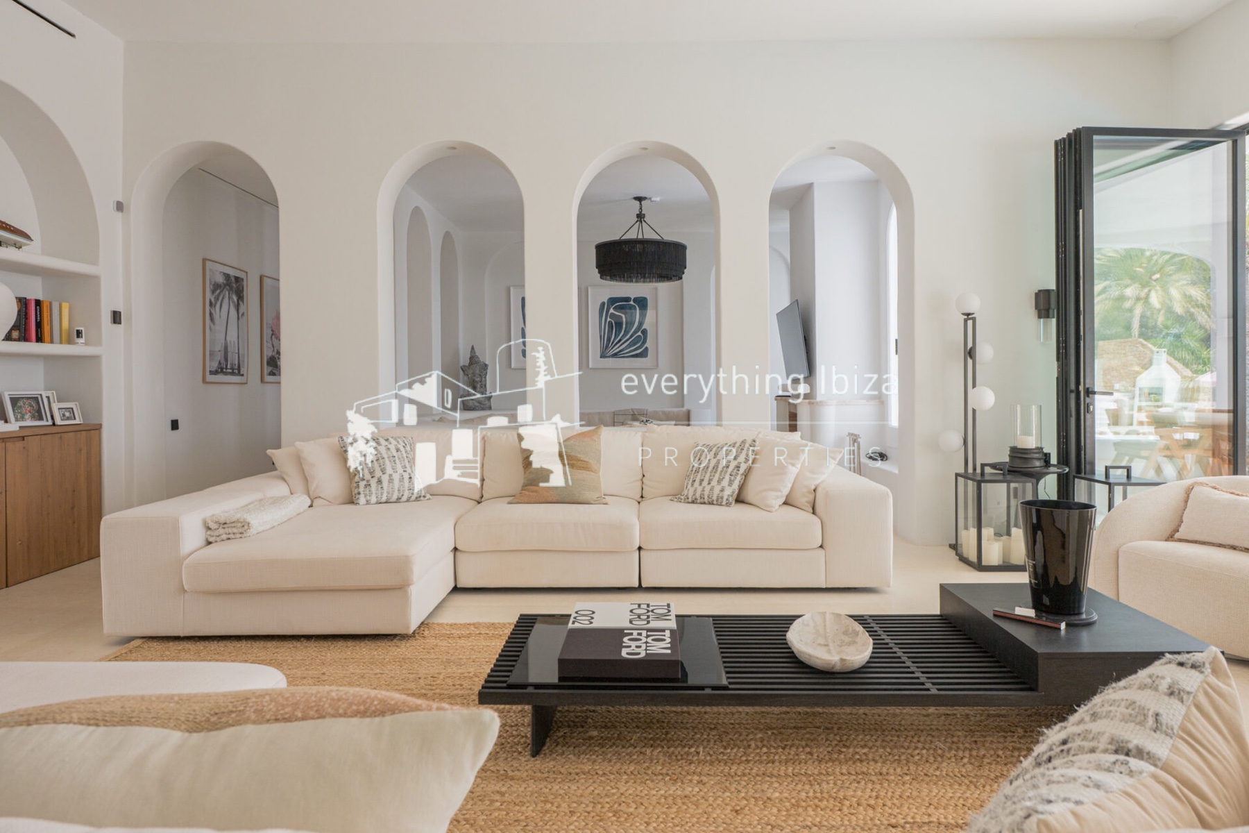 Magnificent Luxury Villa Set in a Stunning Large Private Estate with Amazing Sea and Sunset Views - for sale by everything ibiza Properties - ref. 1895