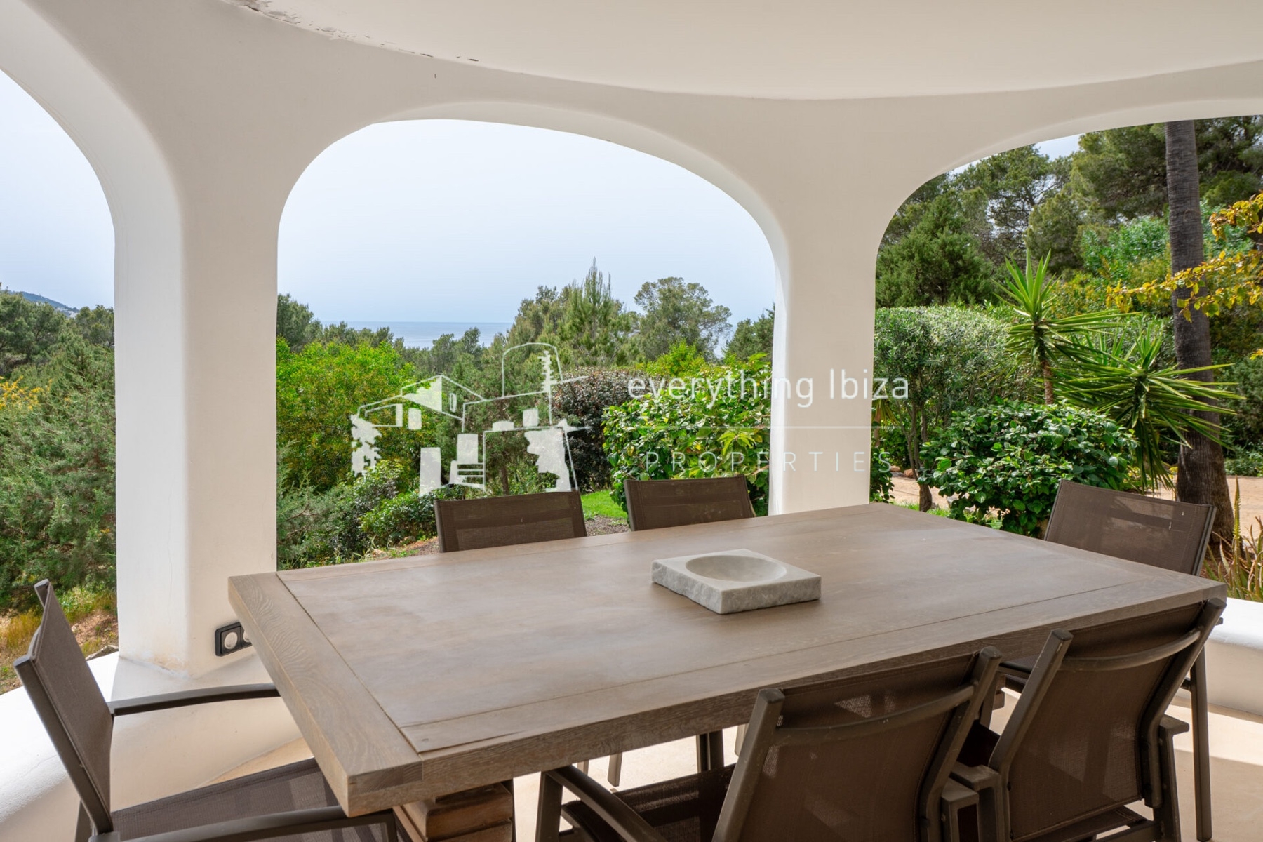 Magnificent Luxury Villa Set in a Stunning Large Private Estate with Amazing Sea and Sunset Views - for sale by everything ibiza Properties - ref. 1895
