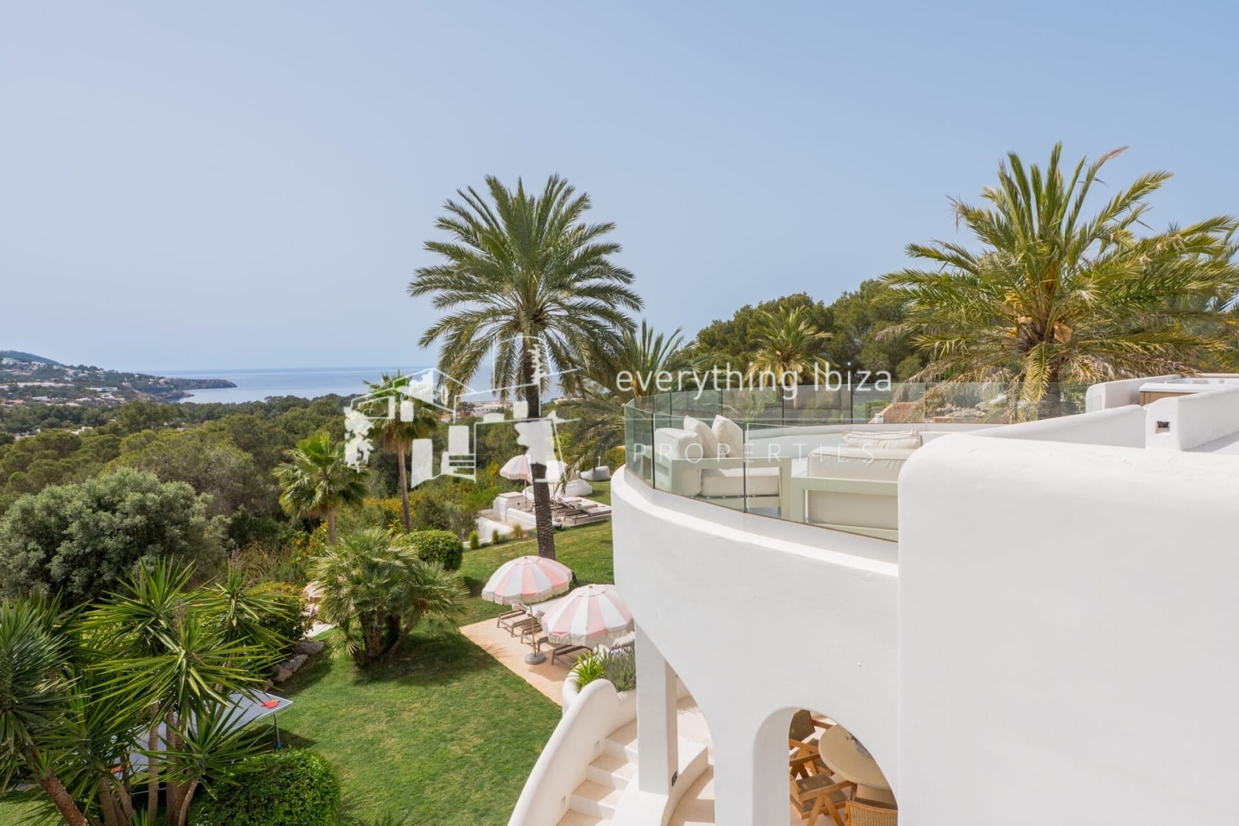 Magnificent Luxury Villa Set in a Stunning Large Private Estate with Amazing Sea and Sunset Views - for sale by everything ibiza Properties - ref. 1895
